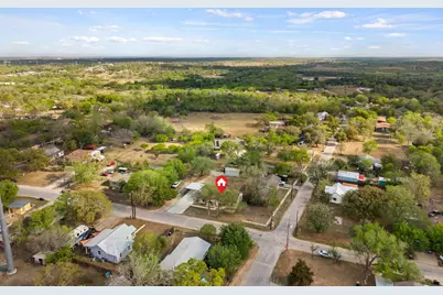 1131 E Fannin Street, Luling, TX 78648 - Photo 29