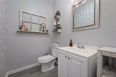 1131 E Fannin Street, Luling, TX 78648 - Photo 19