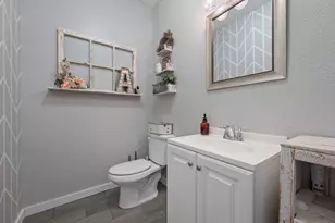 1131 E Fannin St, Luling, TX 78648 - Photo 19
