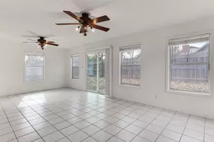 10401 Wagon Gap Dr, Austin, TX 78750 - Photo 11