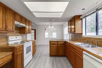 10401 Wagon Gap Drive, Austin, TX 78750 - Photo 9