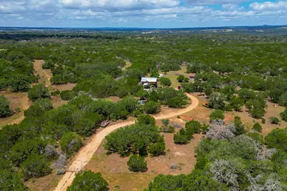 707 Ranch Road 1320, Johnson City, TX 78636 - Photo 3