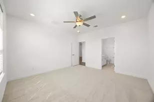 224 Groveland Dr, Liberty Hill, TX 78642 - Photo 17