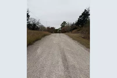000 Wailupe Circle, Bastrop, TX 78602 - Photo 5
