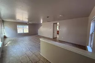 13012 Lofton Cliff Dr, Del Valle, TX 78617 - Photo 5