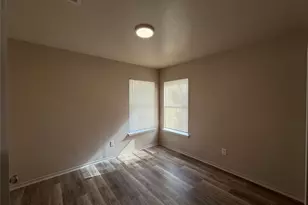 13012 Lofton Cliff Dr, Del Valle, TX 78617 - Photo 3