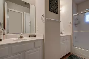 609 E 49th St, Austin, TX 78751 - Photo 13