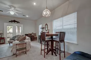 609 E 49th St, Austin, TX 78751 - Photo 5