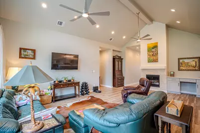 2320 Kellie Brooke Road, Spicewood, TX 78669 - Photo 9