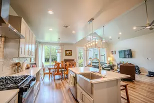 2320 Kellie Brooke Rd, Spicewood, TX 78669 - Photo 7