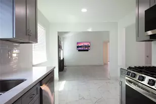 11614 Pearwood Pl, Austin, TX 78758 - Photo 9
