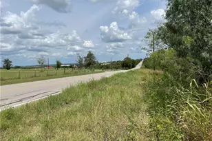 9025 Burklund Farms Rd, Del Valle, TX 78617 - Photo 5