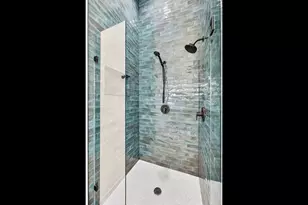 826 Morrow St, Austin, TX 78757 - Photo 11