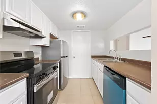 1012 Fieldwood Dr, Austin, TX 78758 - Photo 9