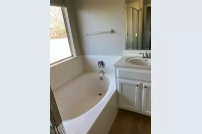 18704 Dry Pond Drive, Pflugerville, TX 78660 - Photo 17