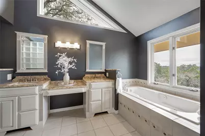 18205 Ridge Road, Lago Vista, TX 78645 - Photo 17