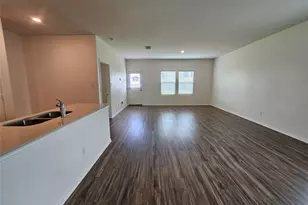 228 Gabriels Bluff Dr, Georgetown, TX 78626 - Photo 9