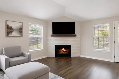 714 Newport Drive, Briarcliff, TX 78669 - Photo 5