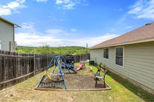 714 Newport Dr, Briarcliff, TX 78669 - Photo 31
