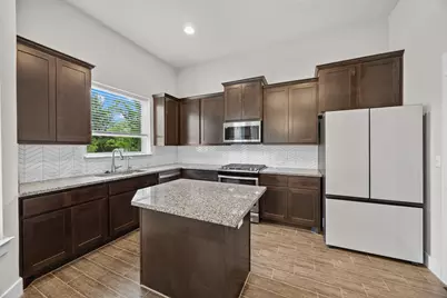 9805 McKnight Loop #38, Austin, TX 78717 - Photo 5