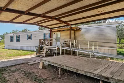 716 W County Road 109 Road, Leesville, TX 78122 - Photo 33