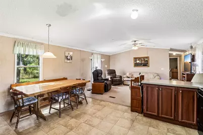 716 W County Road 109 Road, Leesville, TX 78122 - Photo 13