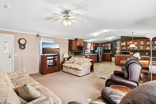 716 W County Road 109 Rd, Leesville, TX 78122 - Photo 9
