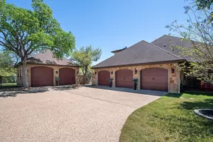 401 Goldridge Dr, Georgetown, TX 78633 - Photo 3