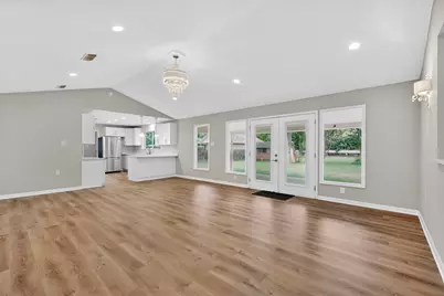 11903 Mustang Chase, Austin, TX 78727 - Photo 5