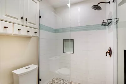 105 Fallbrook Court, Lakeway, TX 78734 - Photo 15