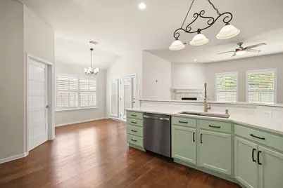 2413 Lou John Street N, Austin, TX 78727 - Photo 3