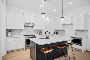 604 Grapeleaf Dr, Lakeway, TX 78738 - Photo 5