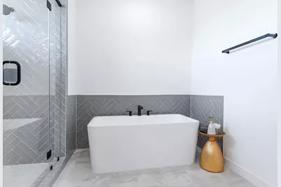 604 Grapeleaf Drive, Lakeway, TX 78738 - Photo 11