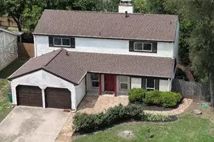 2704 Jorwoods Dr, Austin, TX 78745 - Photo 31
