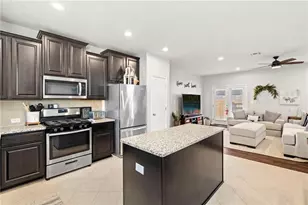 504 Cinnamon Teal Ln, Leander, TX 78641 - Photo 9