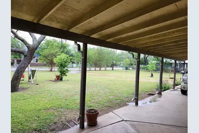 808 Montopolis Drive, Austin, TX 78741 - Photo 11