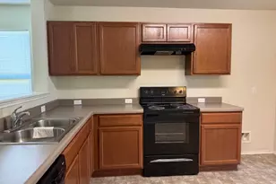 5717 Levenwood Ln, Austin, TX 78724 - Photo 5