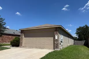 5717 Levenwood Ln, Austin, TX 78724 - Photo 3