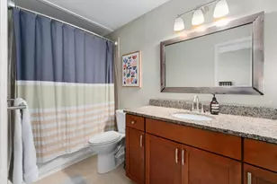 802 S 1st St, Austin, TX 78704 - Photo 15