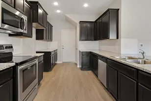 516 E Slaughter Ln, Austin, TX 78744 - Photo 3