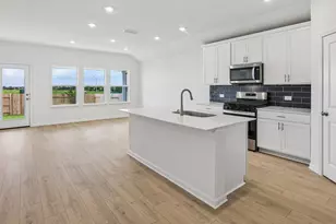 25525 Farmers Crop Ln, Elgin, TX 78621 - Photo 27