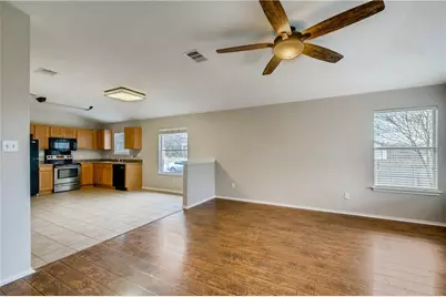 229 Killian Loop, Hutto, TX 78634 - Photo 13