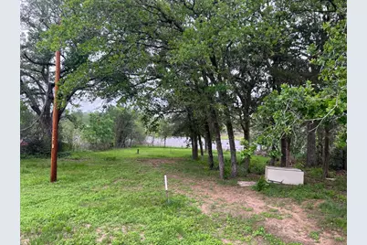 361 Lake View Drive, Cedar Creek, TX 78612 - Photo 11