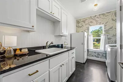 802 Wilkes Street, Smithville, TX 78957 - Photo 19