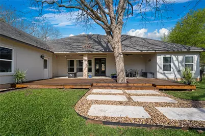 802 Wilkes Street, Smithville, TX 78957 - Photo 21