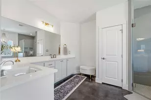 802 Wilkes St, Smithville, TX 78957 - Photo 13