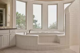 6505 W Courtyard Dr, Austin, TX 78730 - Photo 31