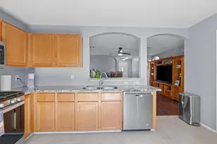 128 Steven St, Hutto, TX 78634 - Photo 9