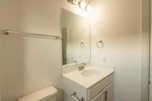 7204 Bassett Ct, Austin, TX 78741 - Photo 21