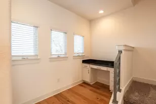 7204 Bassett Ct, Austin, TX 78741 - Photo 9